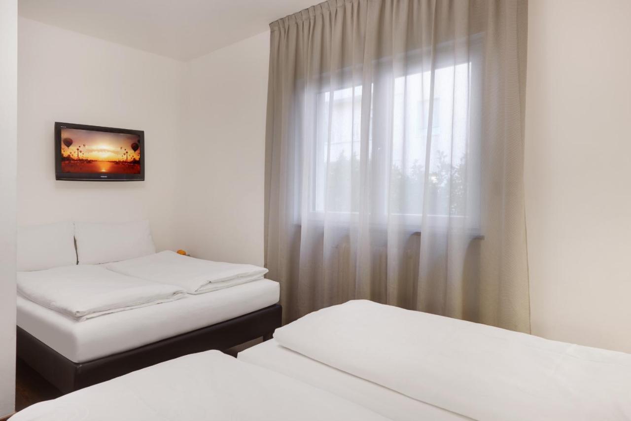 Hotel Asterix Больцано Екстер'єр фото