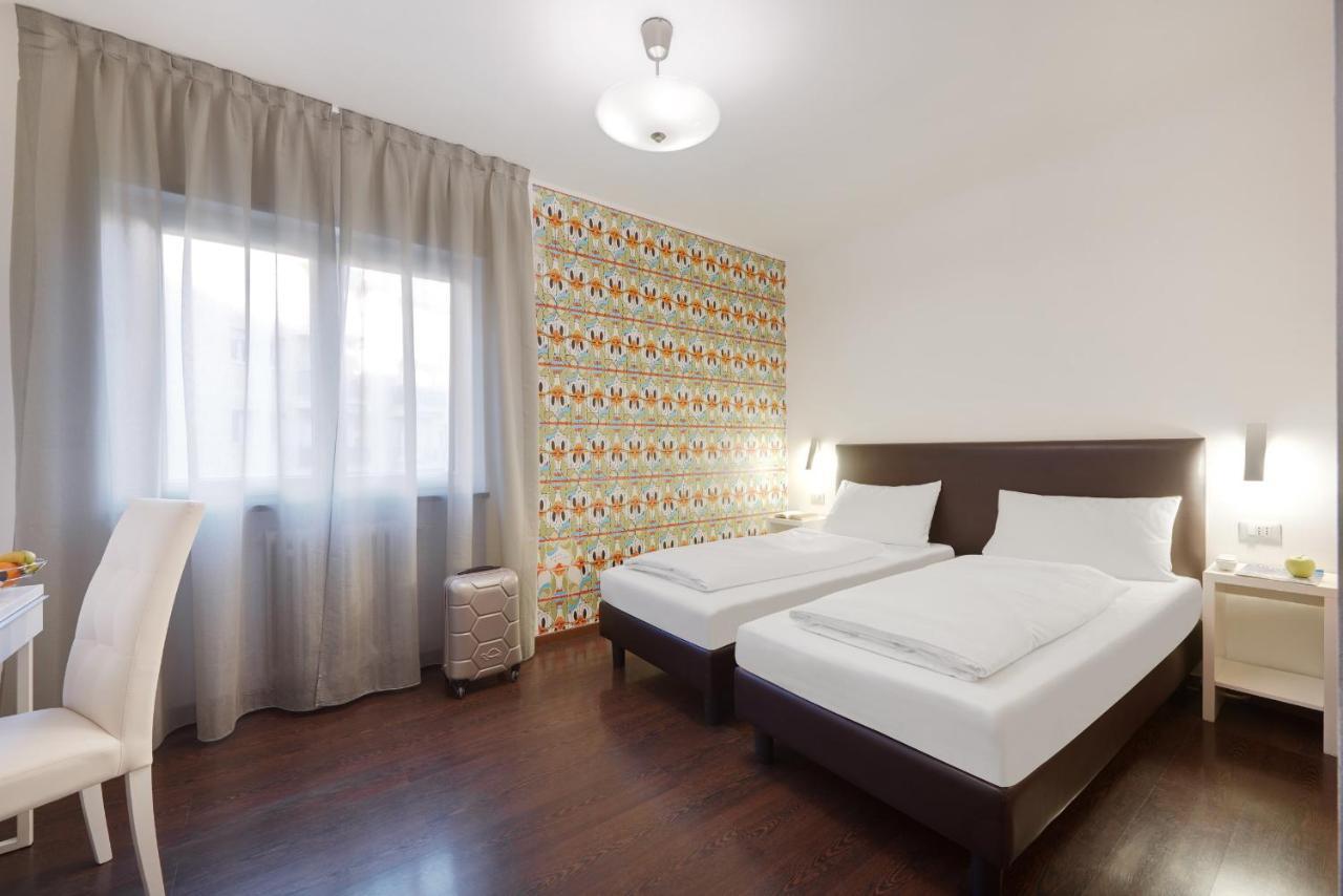 Hotel Asterix Больцано Екстер'єр фото