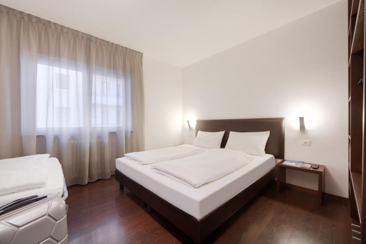 Hotel Asterix Больцано Екстер'єр фото